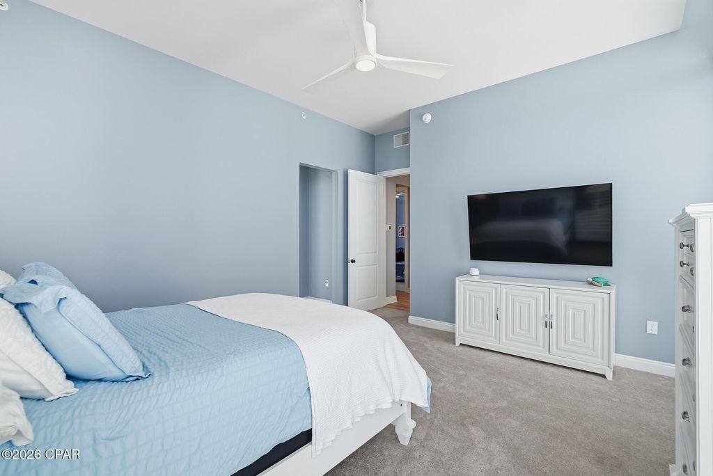 Image 18 of property listing at 6422 W U.S. 98 1505, Panama City Beach, FL 32407