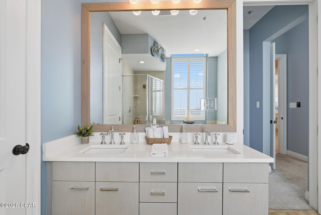 Image 21 of property listing at 6422 W U.S. 98 1505, Panama City Beach, FL 32407