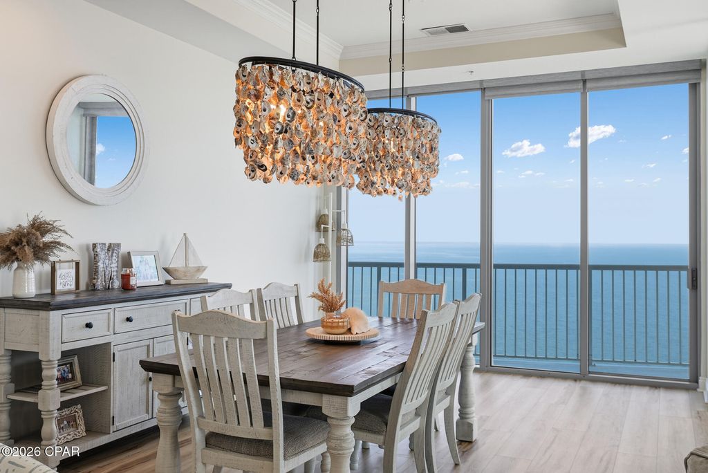 Image 6 of property listing at 6422 W U.S. 98 1505, Panama City Beach, FL 32407