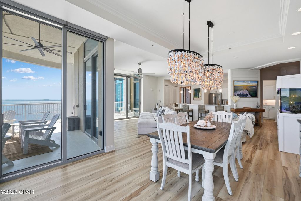 Image 7 of property listing at 6422 W U.S. 98 1505, Panama City Beach, FL 32407