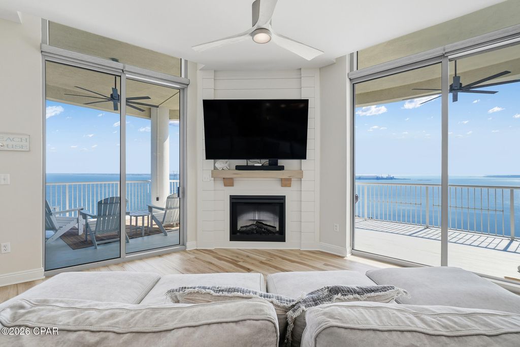 Image 8 of property listing at 6422 W U.S. 98 1505, Panama City Beach, FL 32407