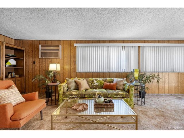 385 S Kearney St, Denver, CO 80224