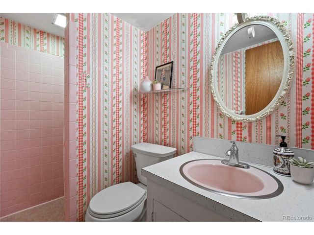 385 S Kearney St, Denver, CO 80224