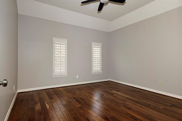 71 Ivory Moon Place, The Woodlands, TX 77381