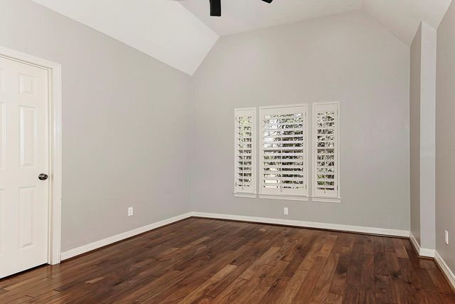 71 Ivory Moon Place, The Woodlands, TX 77381