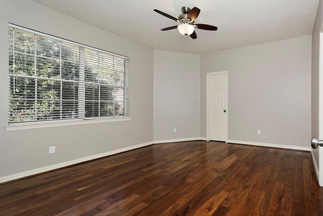 71 Ivory Moon Place, The Woodlands, TX 77381