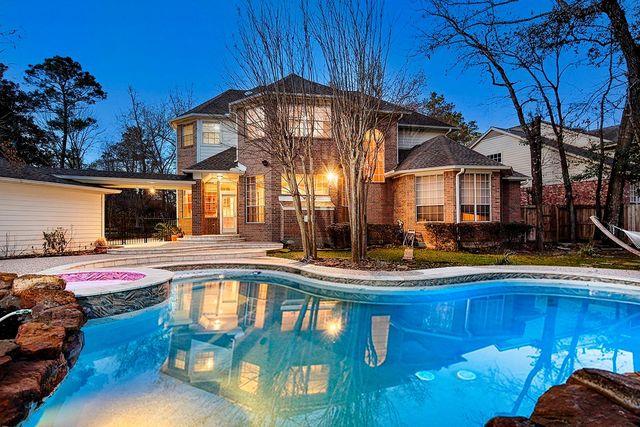 71 Ivory Moon Place, The Woodlands, TX 77381