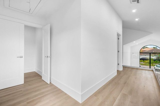 1598 SW 17th Street, Boca Raton, FL 33486