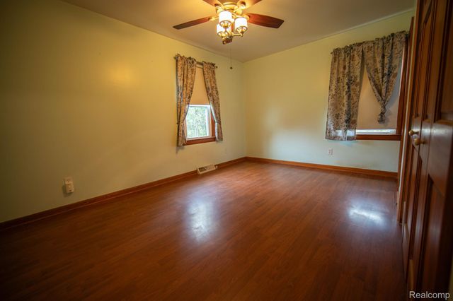 4355 LAPEER Road, Burton, MI 48509