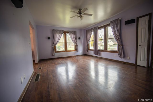 4355 LAPEER Road, Burton, MI 48509
