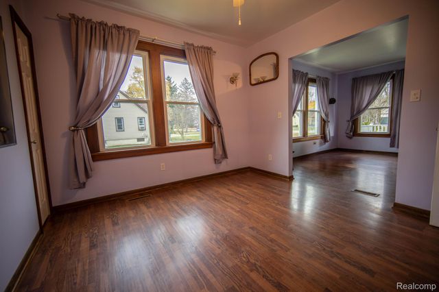 4355 LAPEER Road, Burton, MI 48509
