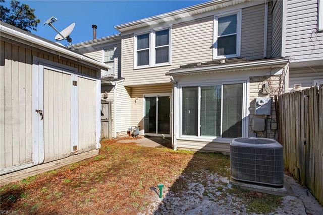 305 Derby RN, Yorktown, VA 23693
