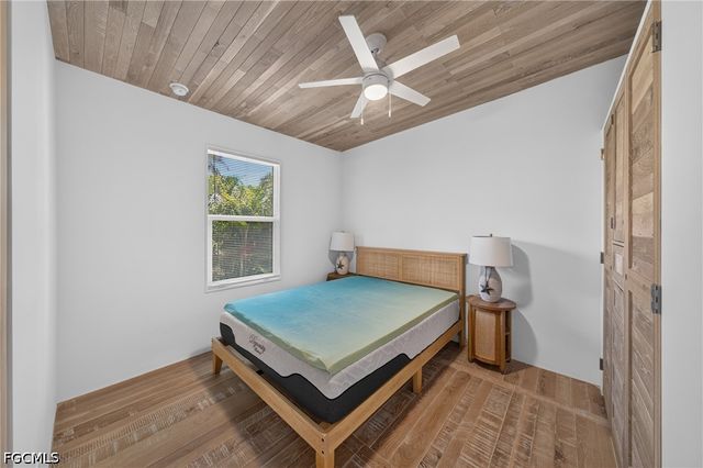 5217 SW 24th PL, Cape Coral, FL 33914