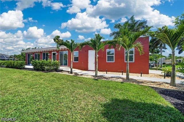 5217 SW 24th PL, Cape Coral, FL 33914