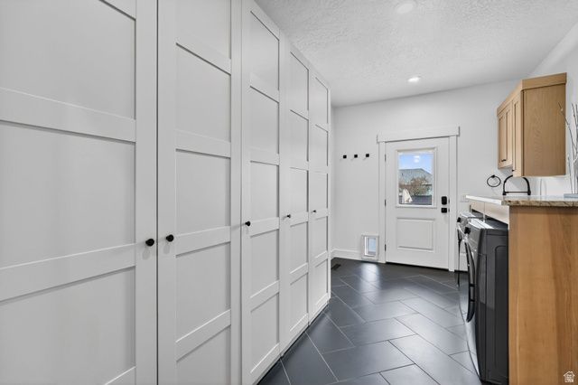 10215 N 6960 W, Highland, UT 84003