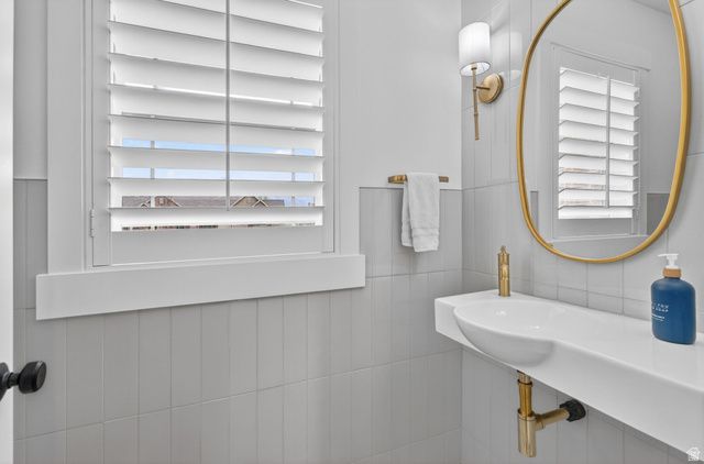 10215 N 6960 W, Highland, UT 84003