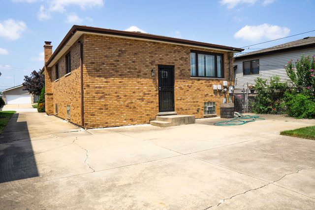 289 Saginaw Avenue, Calumet City, IL 60409