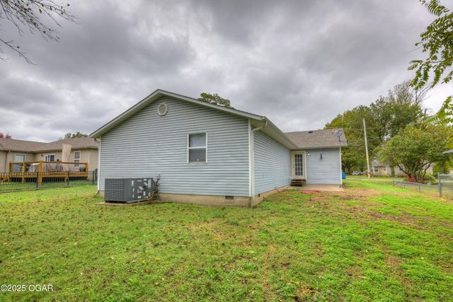 101 N Oliver Avenue, Joplin, MO 64801