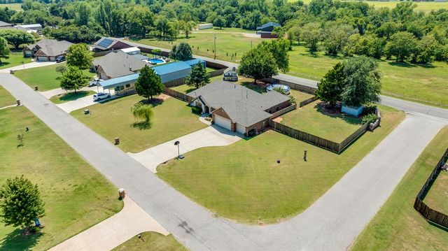2401 County Road 1196, Tuttle, OK 73089