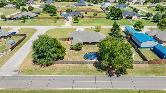 2401 County Road 1196, Tuttle, OK 73089