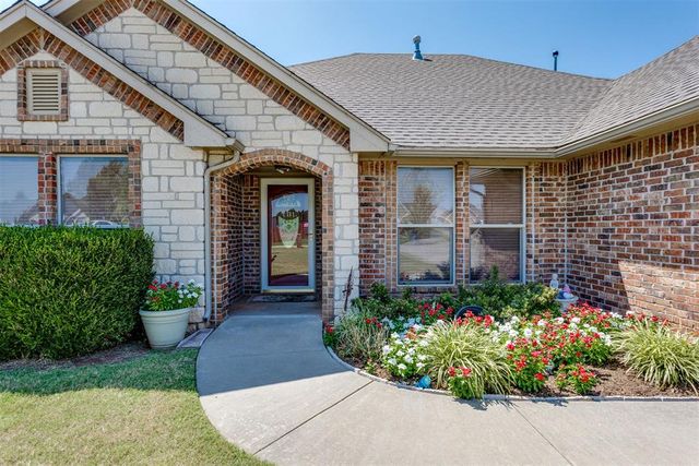 2401 County Road 1196, Tuttle, OK 73089