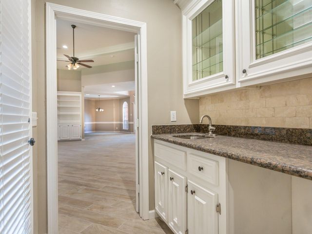 11519 Aspenway Drive, Houston, TX 77070