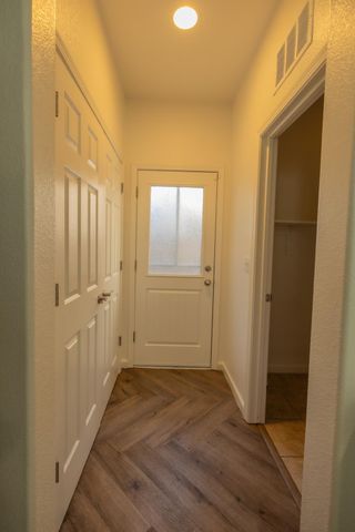 2204 Gallery Dr, Riverbank, CA 95367