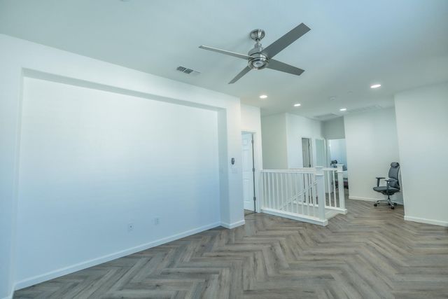 2204 Gallery Dr, Riverbank, CA 95367