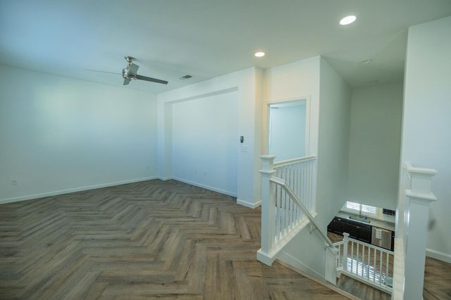 2204 Gallery Dr, Riverbank, CA 95367