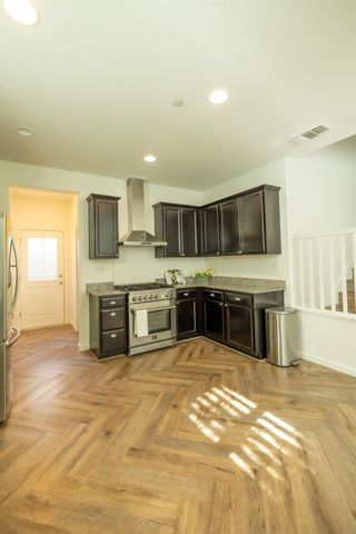 2204 Gallery Dr, Riverbank, CA 95367