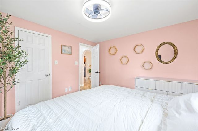 516 Franklin Avenue, Barberton, OH 44203