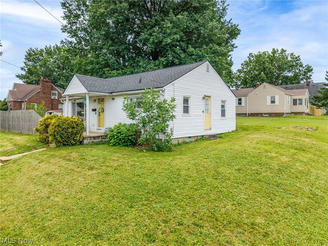 516 Franklin Avenue, Barberton, OH 44203
