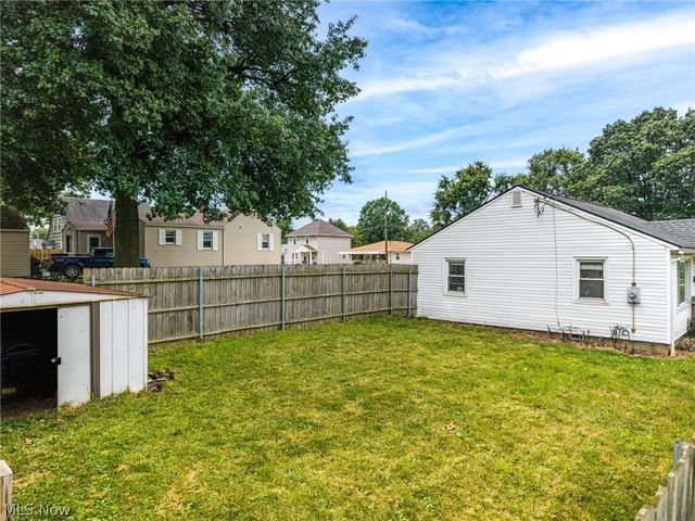 516 Franklin Avenue, Barberton, OH 44203
