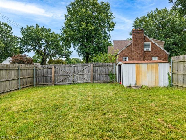 516 Franklin Avenue, Barberton, OH 44203