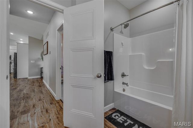 718 Deerfield Lane, Farmington, MO 63640