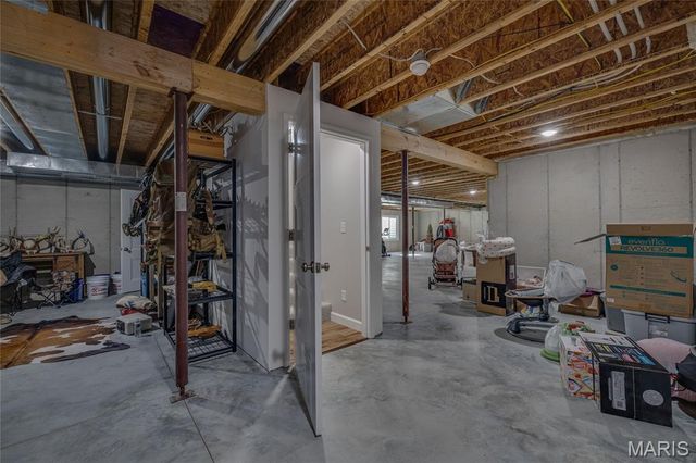 718 Deerfield Lane, Farmington, MO 63640