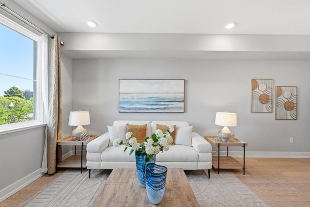 1048 Monroe Street 307, Santa Clara, CA 95050