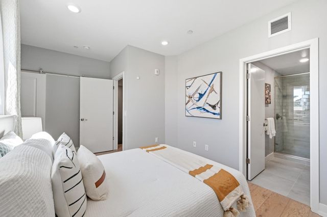 1048 Monroe Street 307, Santa Clara, CA 95050