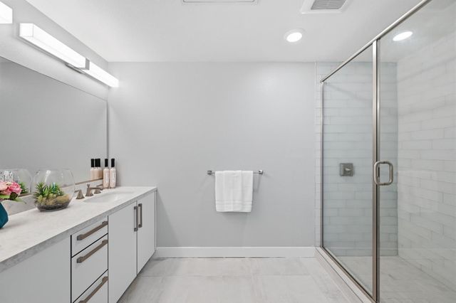 1048 Monroe Street 307, Santa Clara, CA 95050