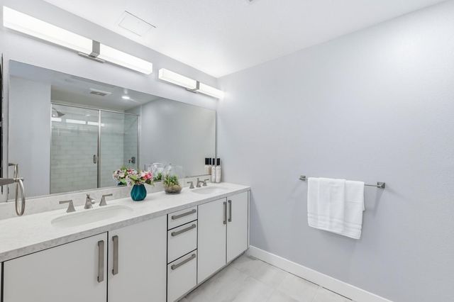 1048 Monroe Street 307, Santa Clara, CA 95050