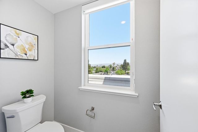 1048 Monroe Street 307, Santa Clara, CA 95050