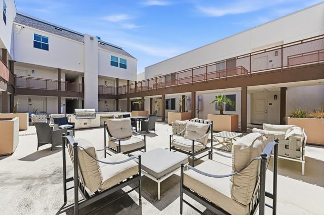 1048 Monroe Street 307, Santa Clara, CA 95050