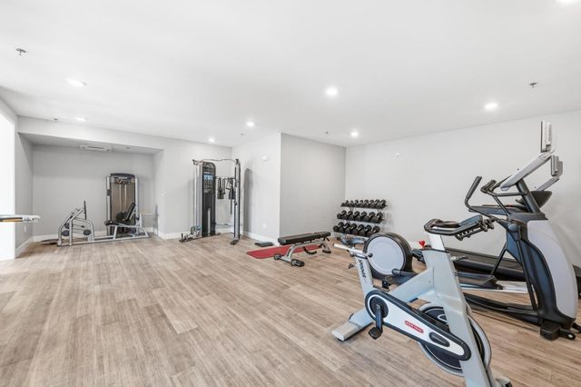 1048 Monroe Street 307, Santa Clara, CA 95050