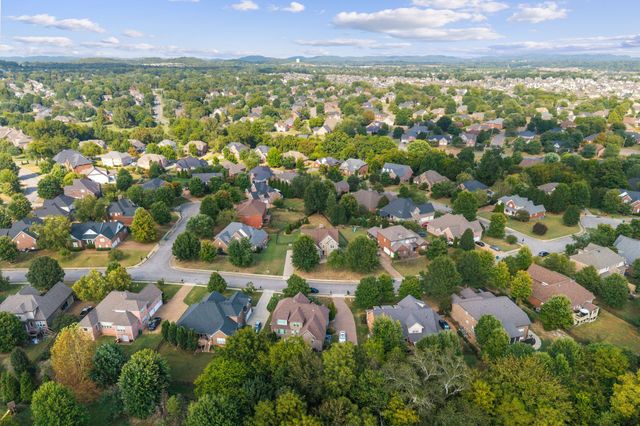 5017 Paddy Trce, Spring Hill, TN 37174