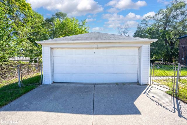 16001 Collingham Drive, Detroit, MI 48205