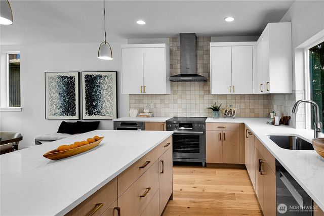 2608 NW 62nd Street, Seattle, WA 98107