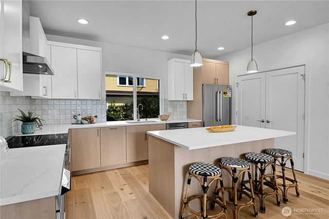 2608 NW 62nd Street, Seattle, WA 98107