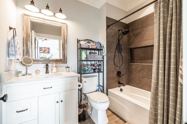 1151 Rogana Rd, Bethpage, TN 37022