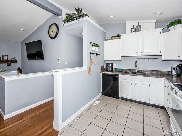 758 Boulevard De Cannes, Edwardsville, IL 62025