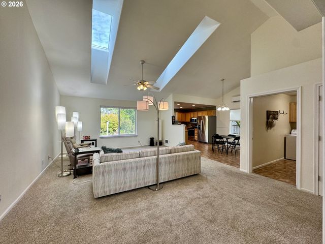 18 MARINERS Ln, Florence, OR 97439